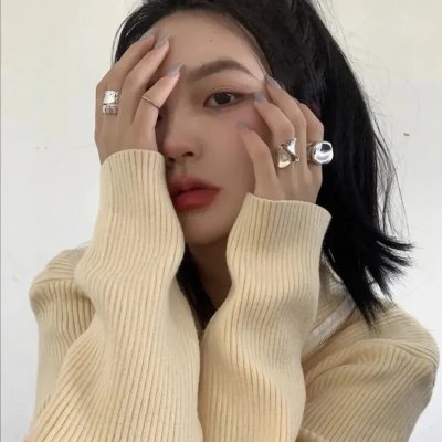 亲吻的人们
